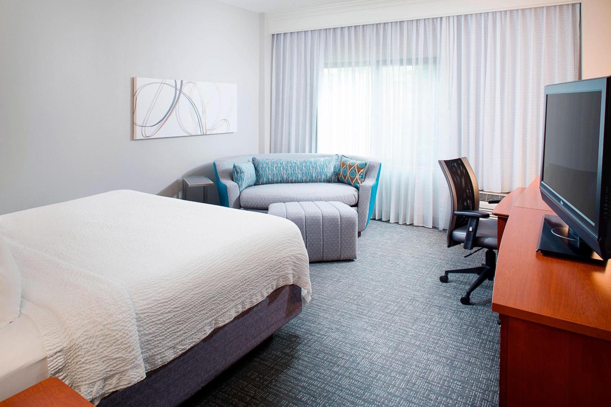 Hotel Courtyard By Marriott Roanoke Airport Exterior foto