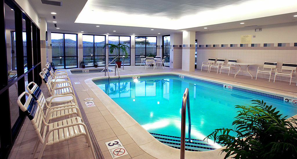 Hotel Courtyard By Marriott Roanoke Airport Exterior foto